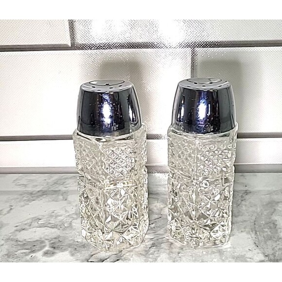 Vintage Anchor Hocking Glass Wexford Salt & Pepper Shakers Set Diamond Pt. *Read - Picture 1 of 5